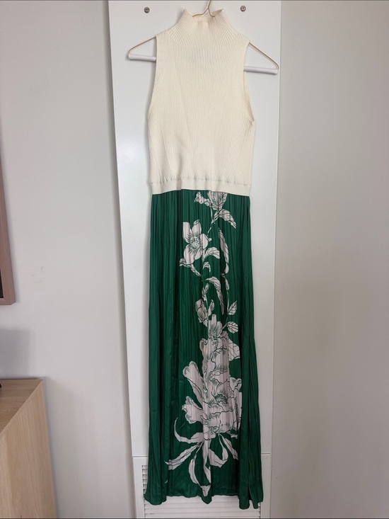 Anthropologie Dresses & Skirts - Sleeveless Cream Knit Top with Emerald Green Floral Maxi Skirt Dress